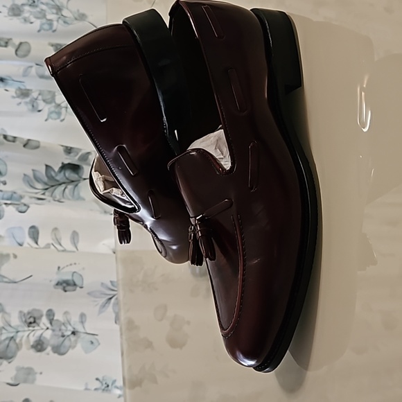 Size 12 wine color moral code shoe - Picture 4 of 4